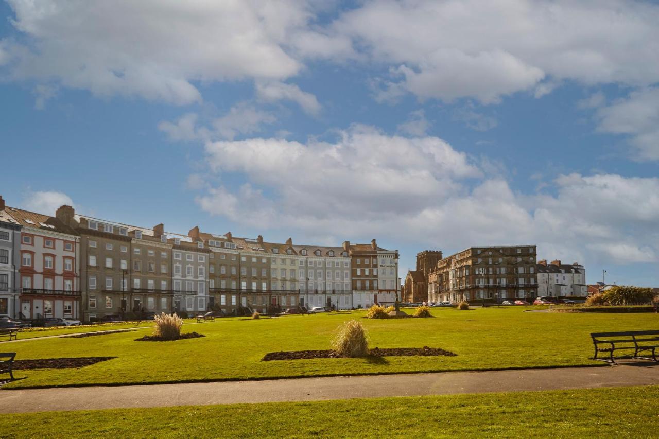 Host & Stay - Number Ten At Carlill Whitby Buitenkant foto